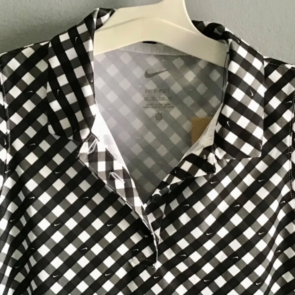 NWT~Nike Women’s Dri-Fit Sleeveless Golf Polo Shirt~Black and WhiteSize XS - Picture 7 of 14